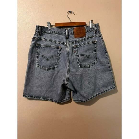 Women's Levi's Vintage USA 551 Jean Shorts Size 16 [EXCELLENT] - Picture 2 of 3